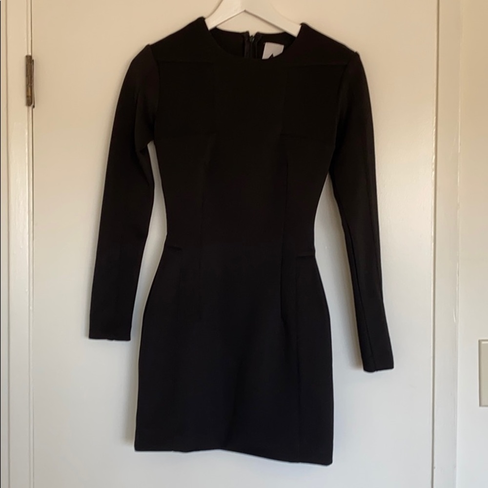 Chic modern scuba dress!!